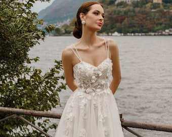 GEMMA Weißes Spitzen-Luxus-Brautkleid, 3D-besticktes Spitzenkleid, florales Spitzen-Hochzeits-Partykleid, A-Linie-Hochzeitskleid, Feen-Hochzeitskleid