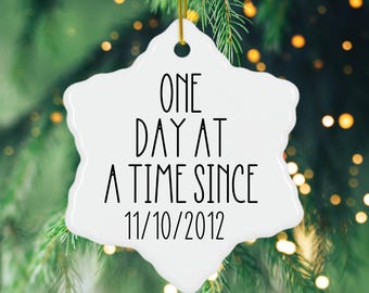 Nüchternheit Ornament, personalisierte Genesung Ornament Weihnachten, Benutzerdefiniertes Nüchtern Datum, Sucht Genesung Weihnachtsgeschenk, Nüchternheit Geschenk, AA NA Geschenk