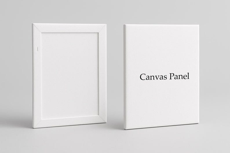 Op de afbeelding: Twee witte canvaspanelen worden getoond tegen een lichtgrijze achtergrond. E&eacute;n paneel is ingelijst, de andere is een eenvoudige rechthoek. De woorden "Canvas Panel" staan op het rechthoekige paneel.