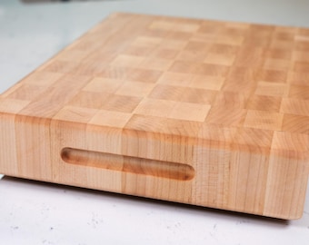 Maple End Grain Cutting Board: Durable Kitchen Art, Custom Engraving