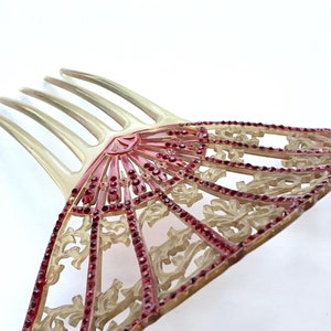 Early 1900s decorative hair fan comb Art Deco period ornate celluloid large pick green and red
