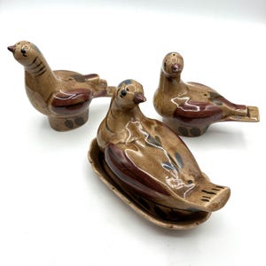 Bird Themed Ceramic Salt And Pepper Set With Matching Butter Dish / Vintage / Mid Century / Cleminsons Pottery