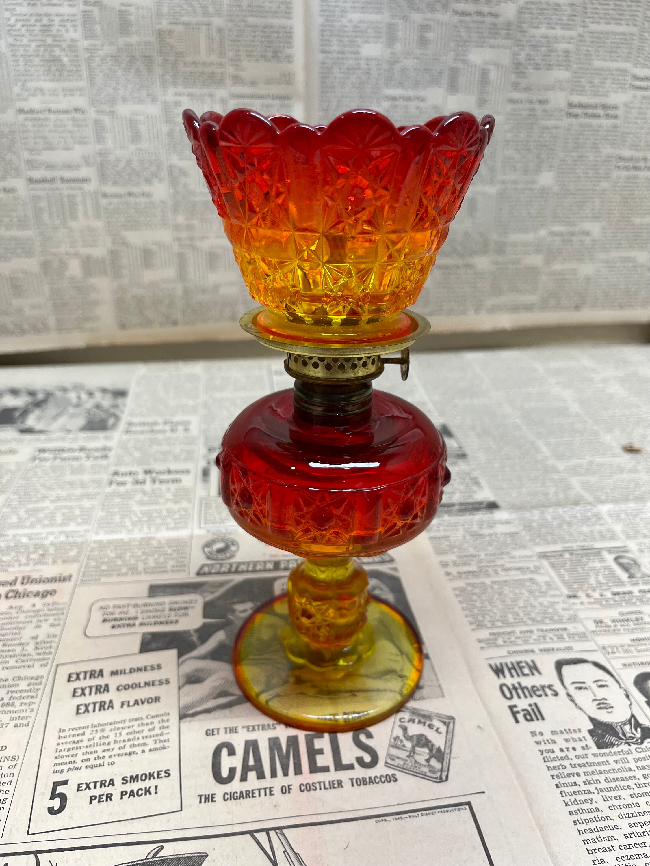 RARE Vintage Daisy & Button Amberina Cadmium Miniature Oil