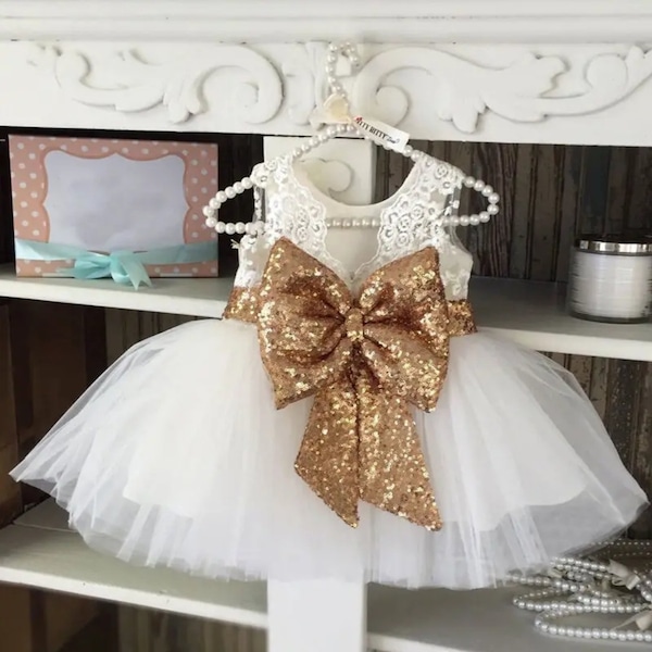 Princess Kids Baby  Girl Bow Knot Sequins Lace Sheer Sleevless Mini Festival White & Gold Dress Size 6-12 Months