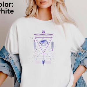 Protected Eye Shirt Comfort Colors – Mystical All Seeing Eye T-Shirt with Stars – Spiritual Protection Witchy Graphic Tee