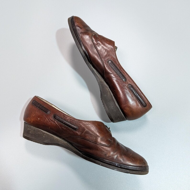 BALLY Vintage Women's Brown Leather Luxury Loafers Pumps with Strap Size US 4.5, Elegant Retro Shoes, Classic Designer Footwear image 4