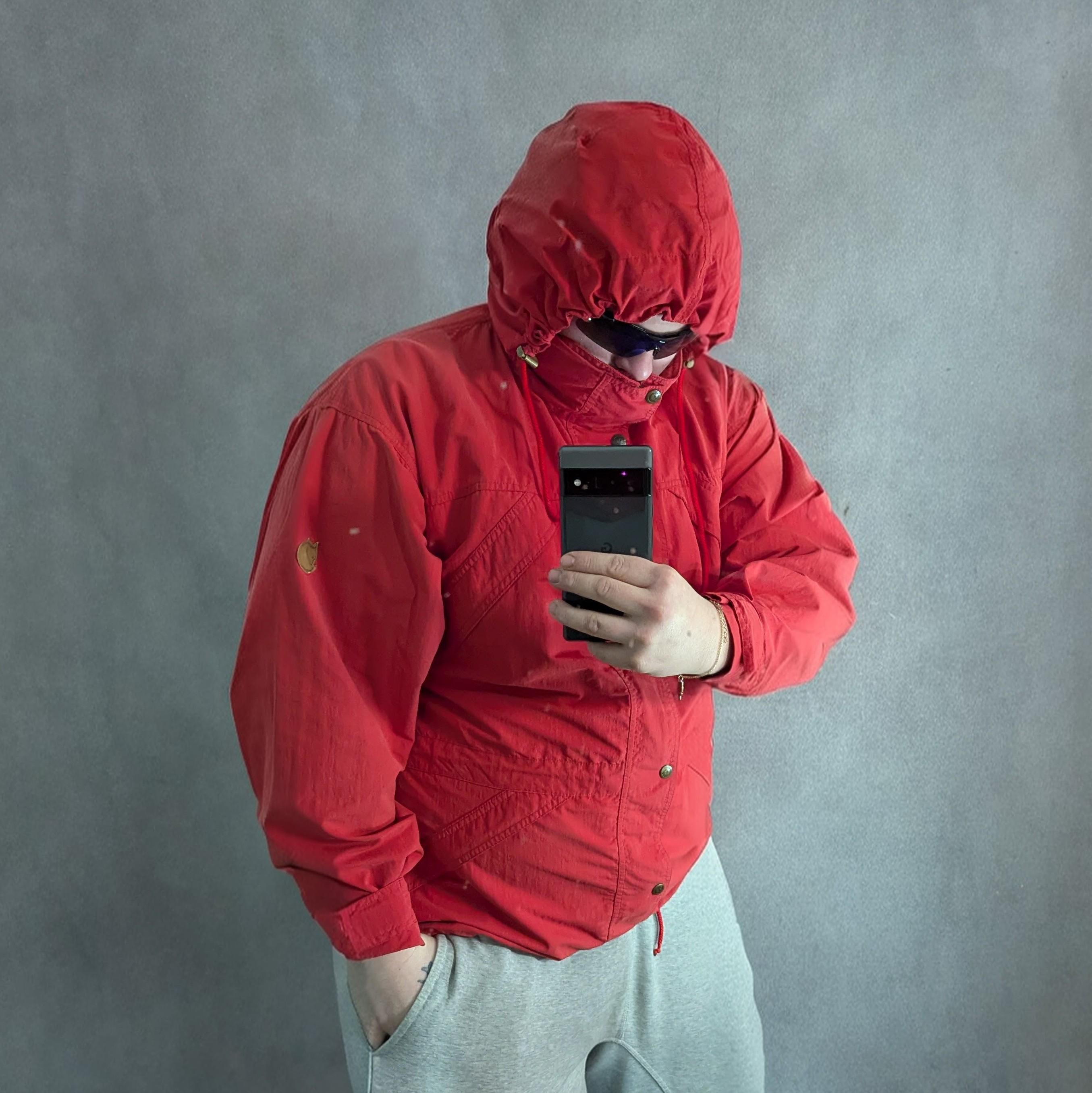 Fjallraven, Fjallraven Unique Rare Vintage 80s Casual Lightweight Red Men's Jacket Size L/XL, Retro Outdoor Coat, Classic Lightweight Outerwear