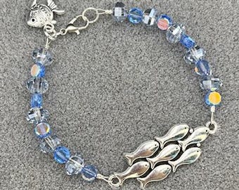 Light Blue & Smokey Blue Crystal Bracelet – Silver Fish Charm – 7 Inch Coastal Style Jewelry