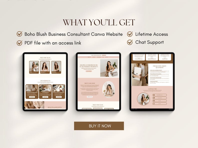 Puede incluir: Tres tabletas digitales que muestran un dise&ntilde;o de sitio web. El sitio web presenta una combinaci&oacute;n de colores marr&oacute;n claro y rosa con im&aacute;genes de una mujer. El texto de la imagen incluye "WHAT YOU'LL GET", "Boho Blush Business Consultant Canva Website" y "BUY IT NOW".