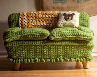 Crochet Cat Couch ~ Made To Order!