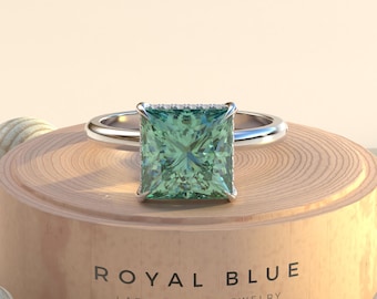 3 Carat Princess Cut Green Moissanite Ring - 18K Gold Promise Ring