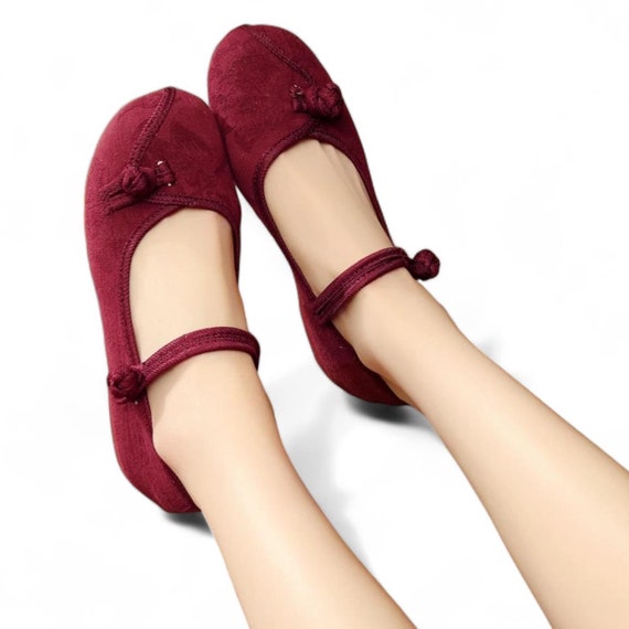 Ataiwee Women's Wide Width Flat Shoes, Plus Size Casual Pointy Toe