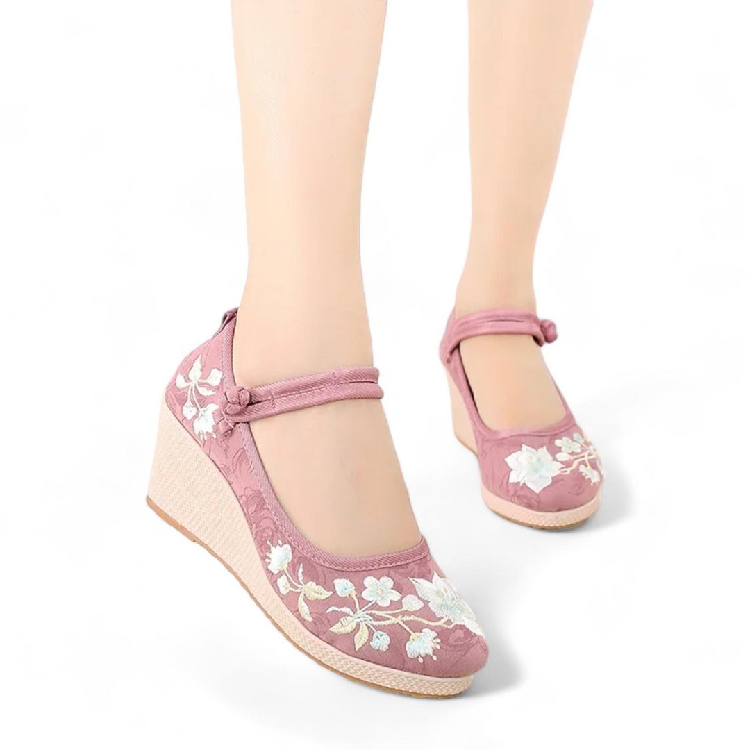 Light Red Wedge Platform Heel Shoes for Women Hand Embroidered