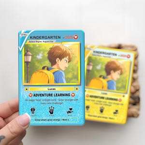 Tarjeta escolar de anime con foto personalizada, regalo personalizado de regreso a clases para niños, etiqueta para mochila, recuerdo del primer día, regalo de preescolar a quinto grado.