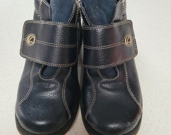 Clark Unisex Vintage Boots - Navy