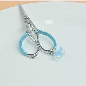 Garden Embroidery Scissors. 4 color. Antique Vintage Style Quilting Scissors.Beautiful Sewing Gift or Quilting Gift.Small scissors