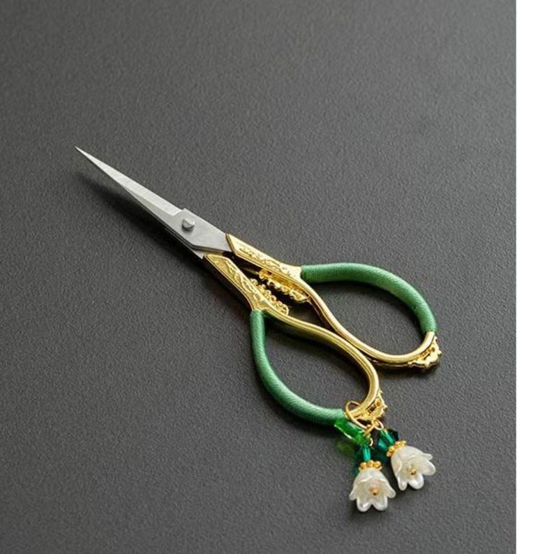 ヴィンテージクリスタル裁縫はさみ：装飾的なステンレススチール刺繍はさみ Green