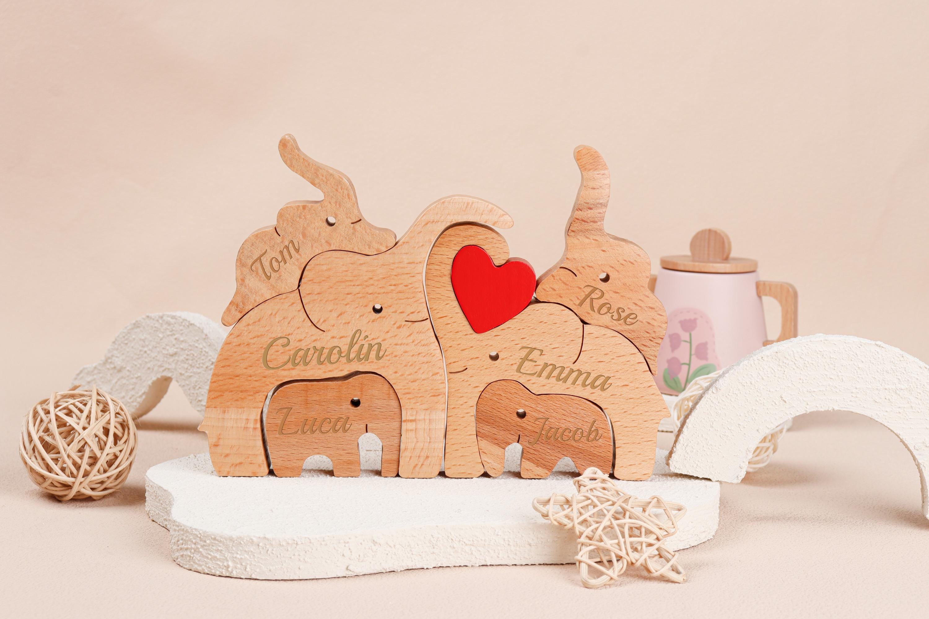 Personalized Wooden elephant  Family Puzzle,Engraved Family Name Puzzle,Parents Baby Puzzle Name,Family Home Deco,Family Puzzle.