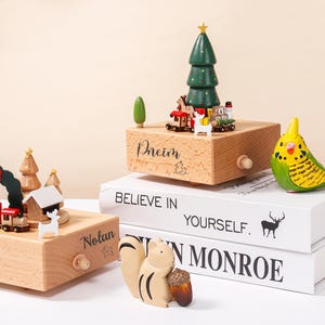 Caja de música personalizada, Caja de música de madera, Caja de música con nombre grabado, Regalo de baby shower, Regalo de cumpleaños de bebé, Caja de música