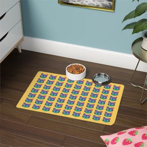 Cartoon Cat Pattern Pet Food Mat / زیرانداز غذای سگ و گربه نقش پیشی / Housewarming Gifts For Persian Cat Mom / New Home Decor / PFM021