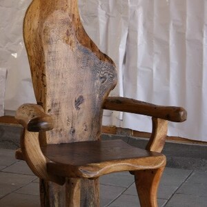 High quality Polish, Hand tailored Wooden Seat, Carefully assembled Wooden Seat with Immortal Appeal. image 3