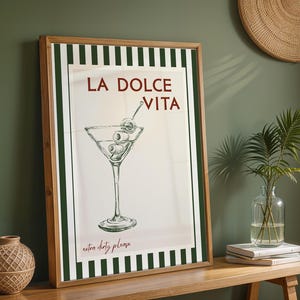 Nadruk Martini,Nadruk estetyczny starych pieniędzy na lato,La dolce vita,Włoska sztuka letnia,Nadruk Brudnego Martini,Nadruki Modnych Wózków Barowych,Martini i Oliwka