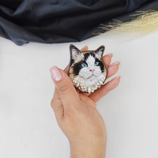 Custom Cat Portrait Embroidered from Photo, Pet Portrait Handcrafted Brooch, Gift for Cat mom, Cat lover Sympathy Gift, Pet Lover Gift