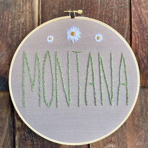 Montana Embroidery Daisies image 1