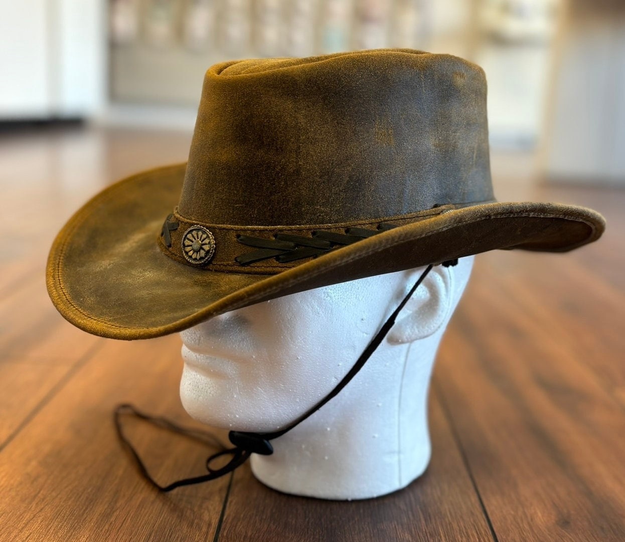 Chapeau de cowboy en cuir : style western, nickel buffle - France