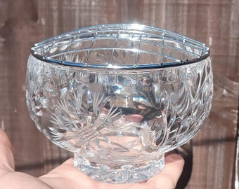Jarrón vintage de cristal con forma de rosa de mediados de siglo, florero antiguo de cristal tallado a mano, rosa, rana plateada, regalo de inauguración de la casa.