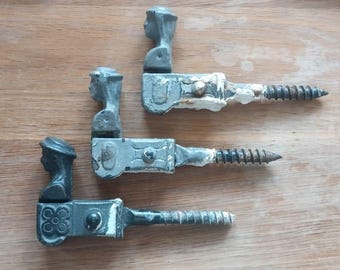 French Vintage Shutter Stopper, Antique Window Shutter Stoppers, 5 Shutter Holders, Stoppers In The Form Of A Woman&#39;s Head In A Hat 1950