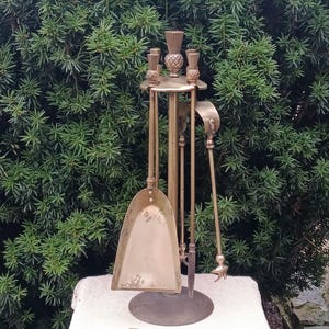Vintage Fireplace Tool Set Mid Century, Antique Fireplace Tool Set Decorated With Thistles, Fireplace Decor, Made in England, Fire Pit Tools
