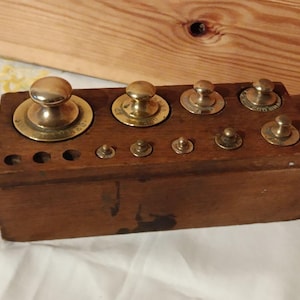 Vintage Set 9 Weights for Scales, Antique Brass Weights Set Mid Century, Bronze Weights for Scales 500g to 5g in Original Wooden Box, 1950