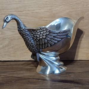 Vintage Silver Plated Gravy Boat Mid Century, Antique Sauce Dish with Duck Handle, Gravy Boat by Silea, Silver Tableware, Table Setting