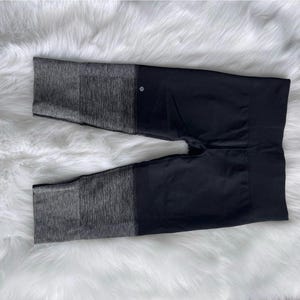 Vintage Lululemon Seamless Leggings. Capri/ Below knee length From Canada Early 2000s!