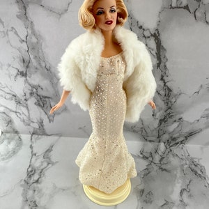 Hollywood Hostess Barbie Doll Giftset Silkstone Gold Label