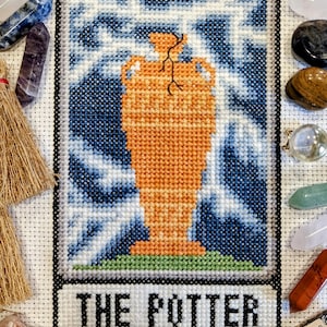 Kruissteekpatroon 'The Potter' tarotkaart