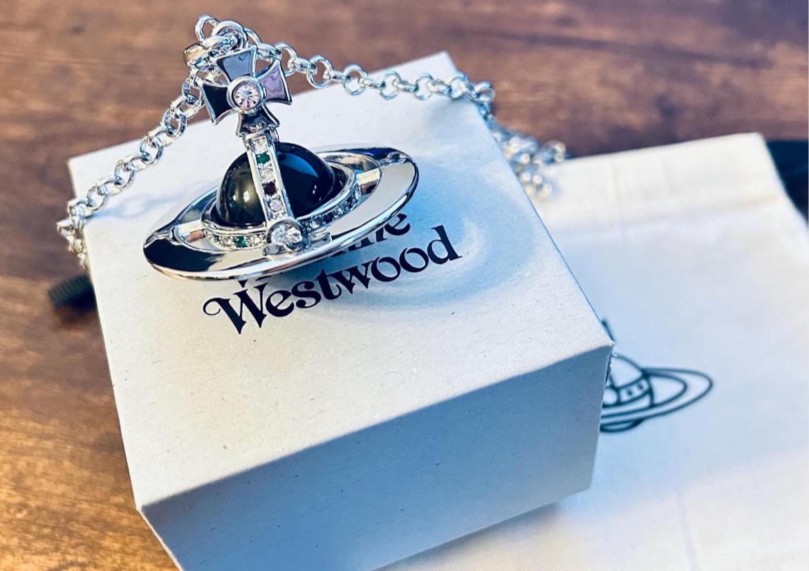 Vivienne Westwood Large Orb Necklace - Etsy Vivienne Westwood Large Orb Necklace - Etsy