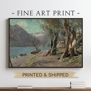 Serena escena junto al lago con árboles y majestuosas montañas en un estilo de pintura al óleo vintage. Póster de bellas artes. Impresión enviada por correo. PS