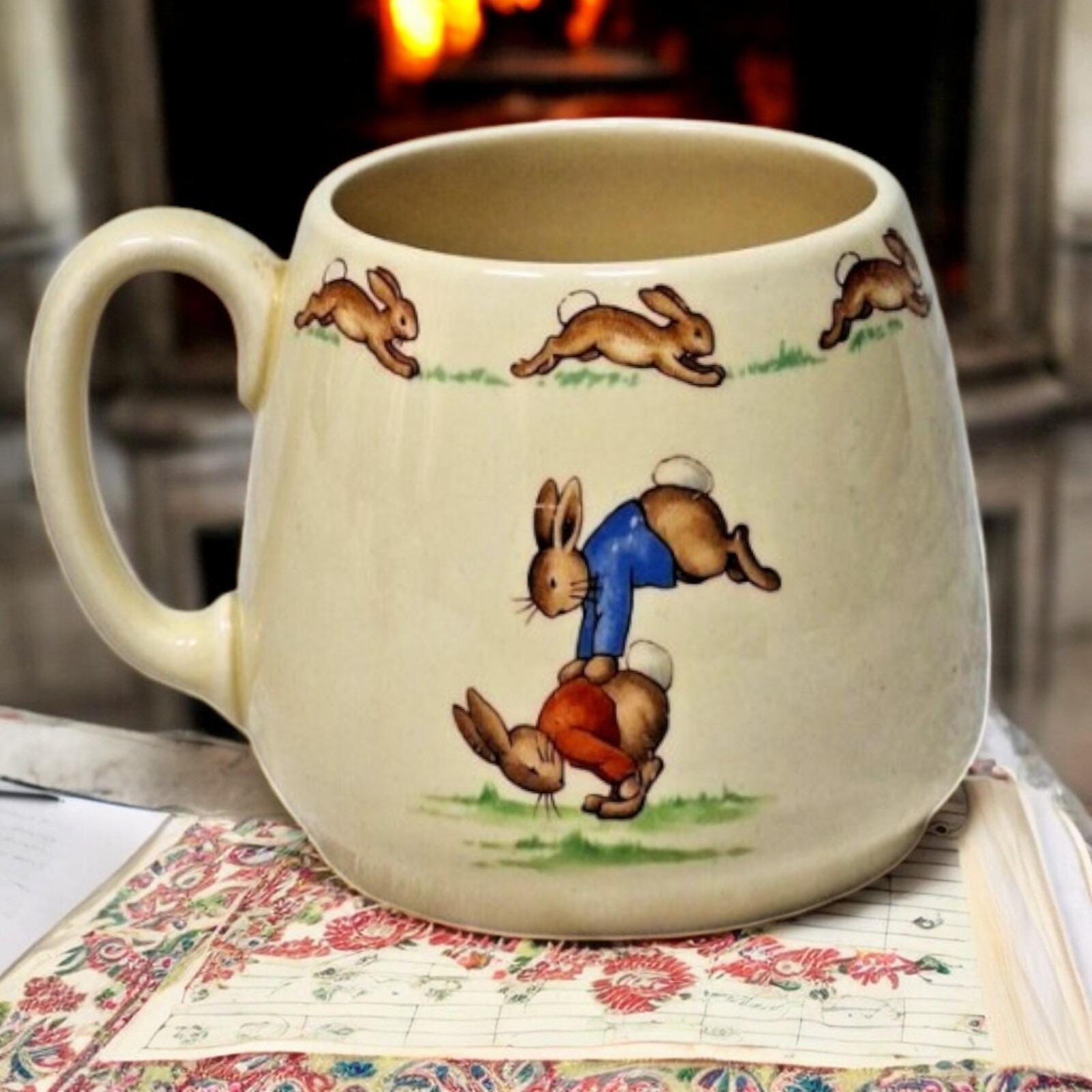 Royal Doulton Bunnykins Mug Cup Leap Frog HW12R Vernon Rare Double