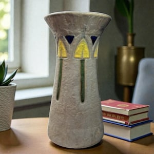 Roseville Pottery Mostique Arrow Vase #164 15" hög Naggad med Spricka LÄS