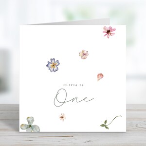 Wenskaart Wilde bloemen Eerste verjaardagTenderness-kaart Uniek gemaakt door kunstenaar met twee handgemaakte schattige bloemen