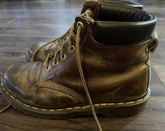 VTG RARE Doc Dr Martens 1460 Boots 6-Eye Brown Made in England Men Sz Uk 6 Us 7