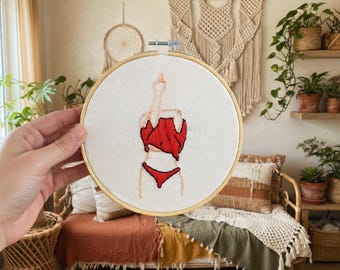 Quadro da parete femminista boho sovversivo per donne - Ricamo completato su telaio