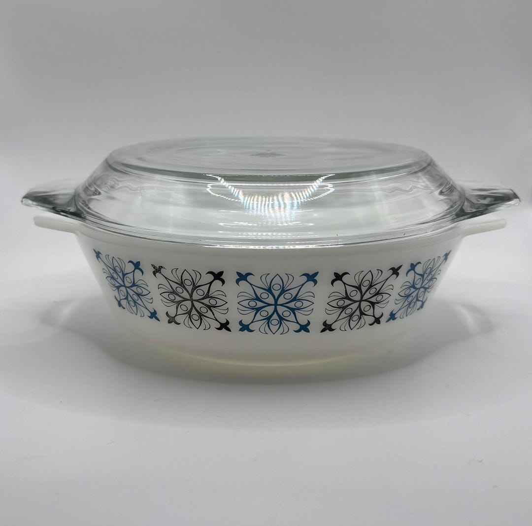 Vintage JAJ Chelsea Pyrex Casserole Dish and Lid. Chelsea Pattern ...