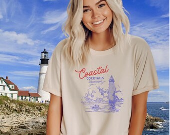 Camiseta Coastal Cocktails, Kennebunkport, Maine, con ambiente de la Costa Este