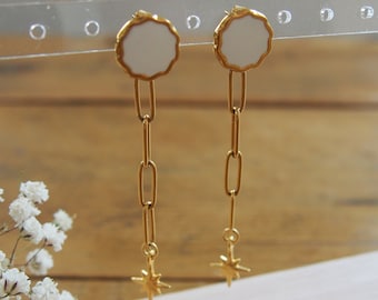 Boucles d'oreilles longues en acier inoxydable et laiton doré à l'or fin avec chaine rectangle et joli pendentif étoile