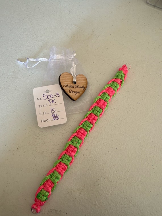 Paracord keychain