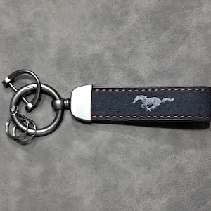 Mustang porte-clés cuir Alcantara logo cheval porte-clés lanière GT500 Shelby Cobra accessoires de voiture cadeau pour hommes anniversaire noël image 2