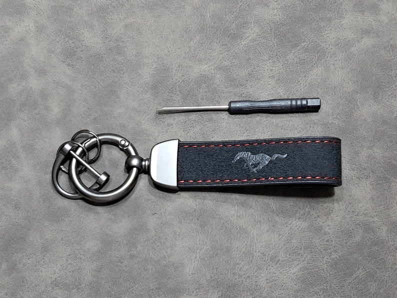 Mustang porte-clés cuir Alcantara logo cheval porte-clés lanière GT500 Shelby Cobra accessoires de voiture cadeau pour hommes anniversaire noël image 7